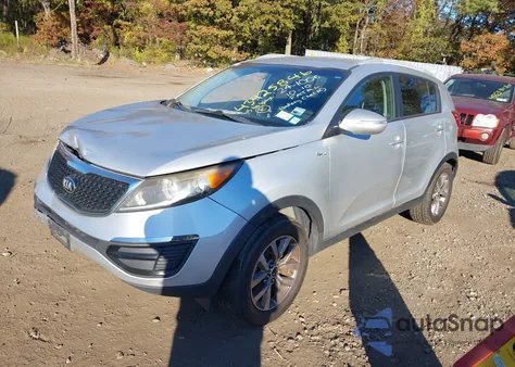 2015 Kia Sportage Lx z USA, uszkodzony, nr VIN KNDPBCAC0F7726492
